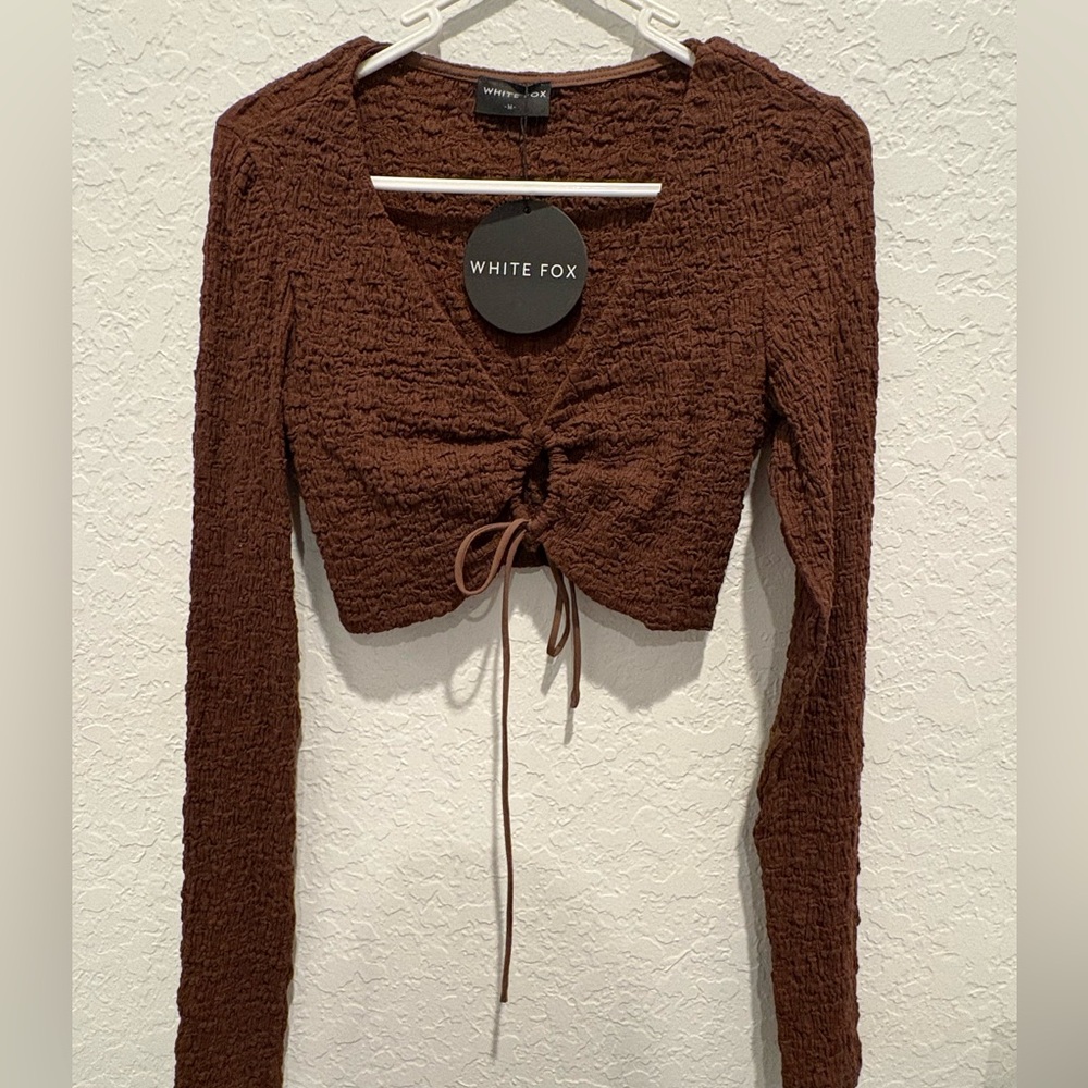 NWT White Fox Boutique Brown Ruched Crop Blouse